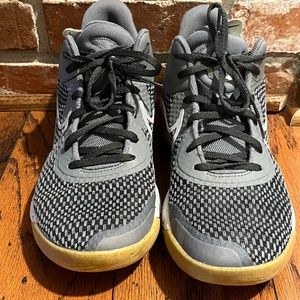 Nike Basketball Shoe Mens 10.5